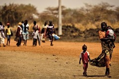 Fleeing Abyei with no safe haven, May 2011